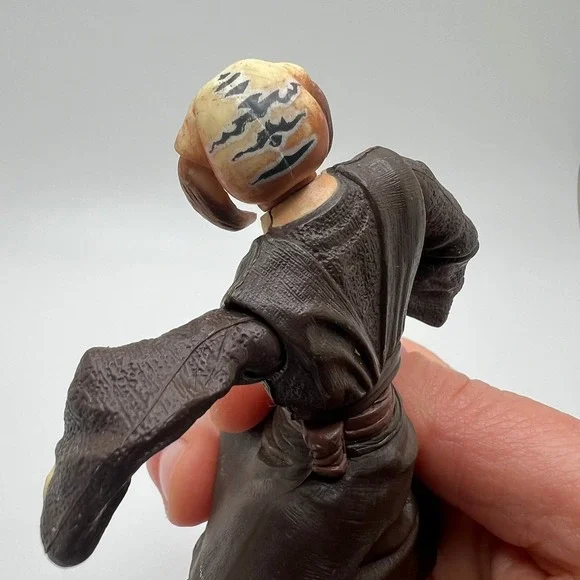 Star Wars Saesee Tiin Jedi Master 2002 AOTC Hasbro Action Figure No Weapons - Picture 6 of 7